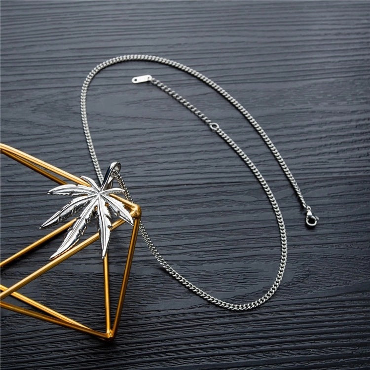 Wholesale Retro Hip Hop Maple Leaf Men's Necklace